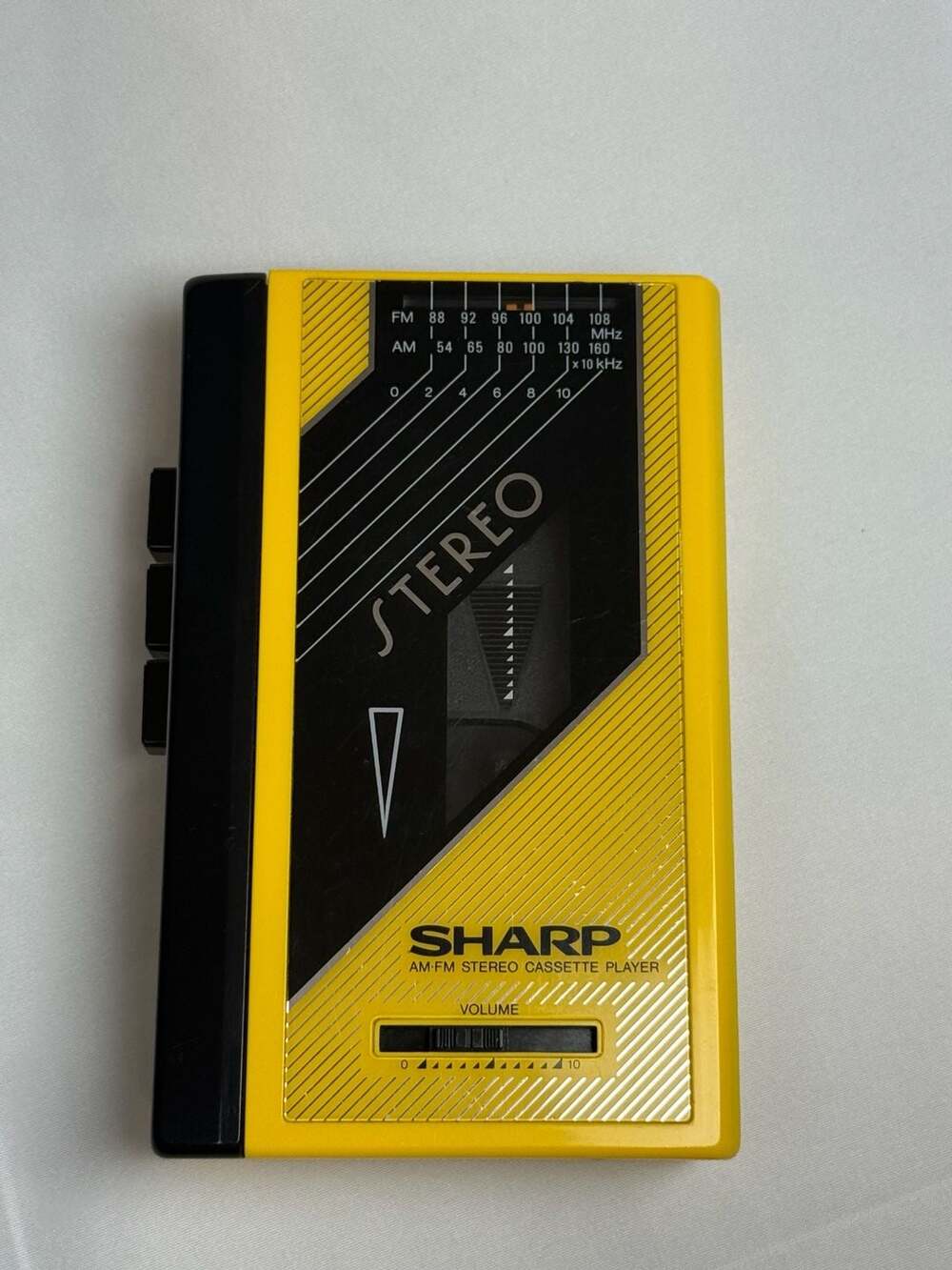 Vintage Sharp JC-128(Y) AM/FM Stereo Cassette Player